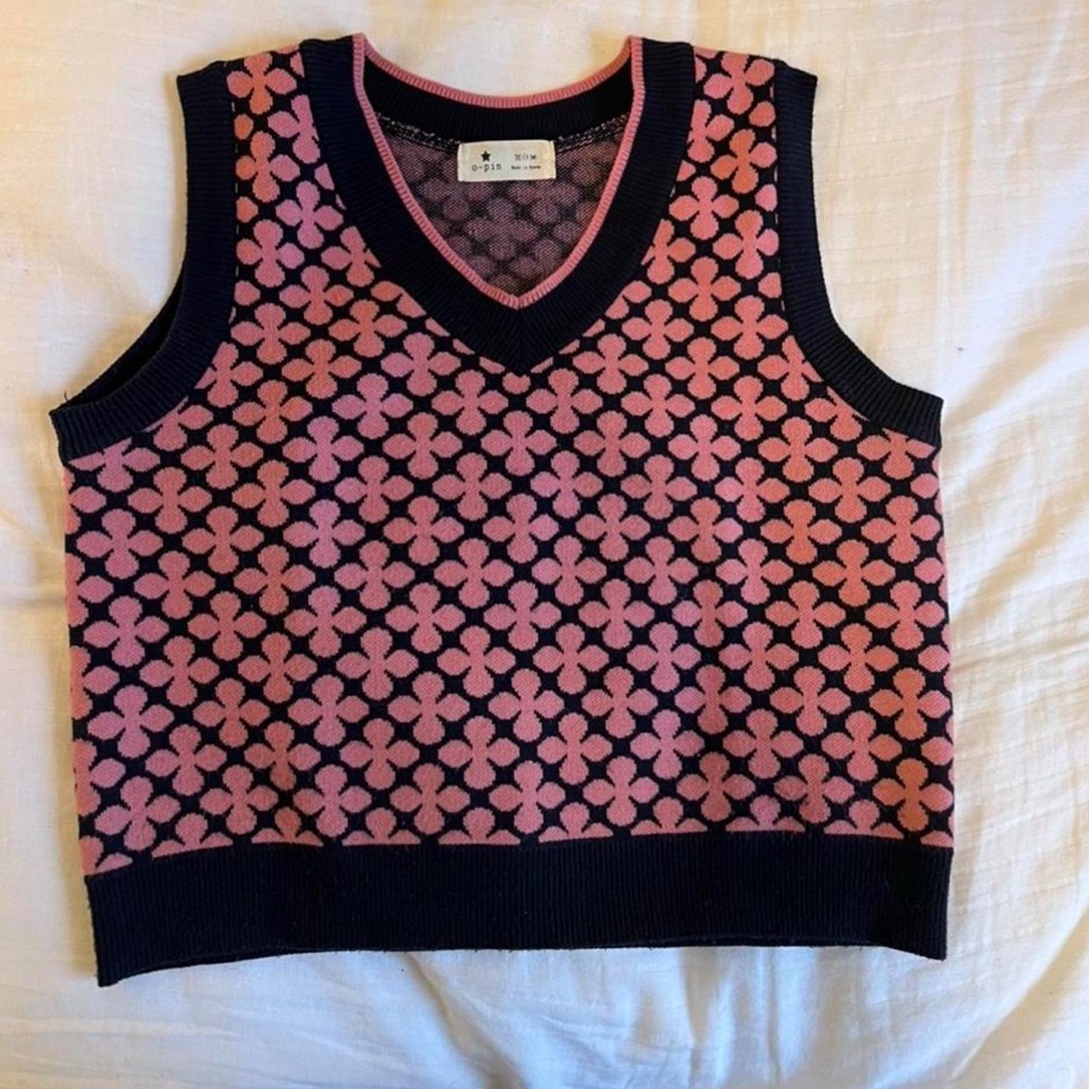 Pink and navy blue  Patterned Knit Vest